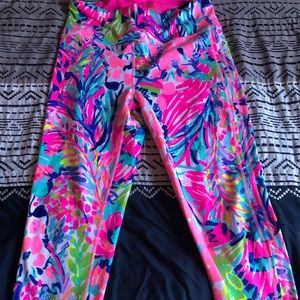 Lilly Pulitzer luxletic leggings in gumbo limbo